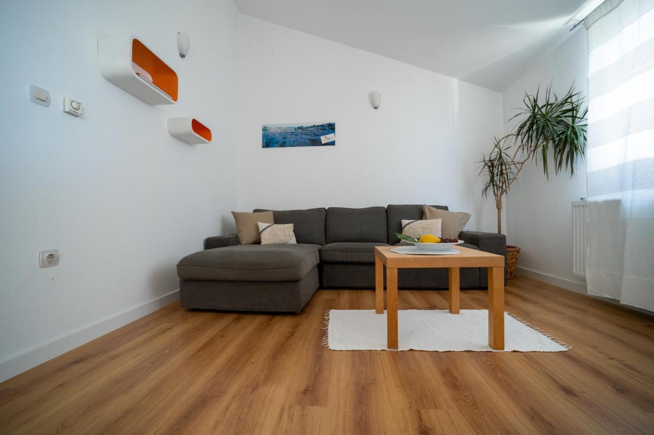 Apartments A&T Сукошан Экстерьер фото